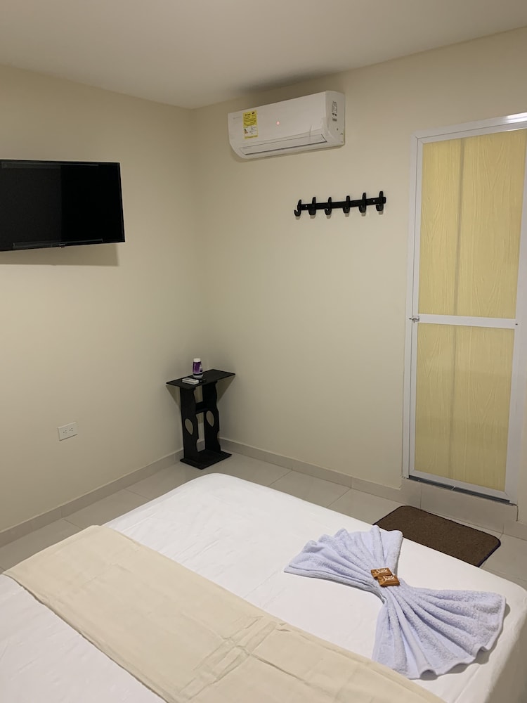 Double Room (201)