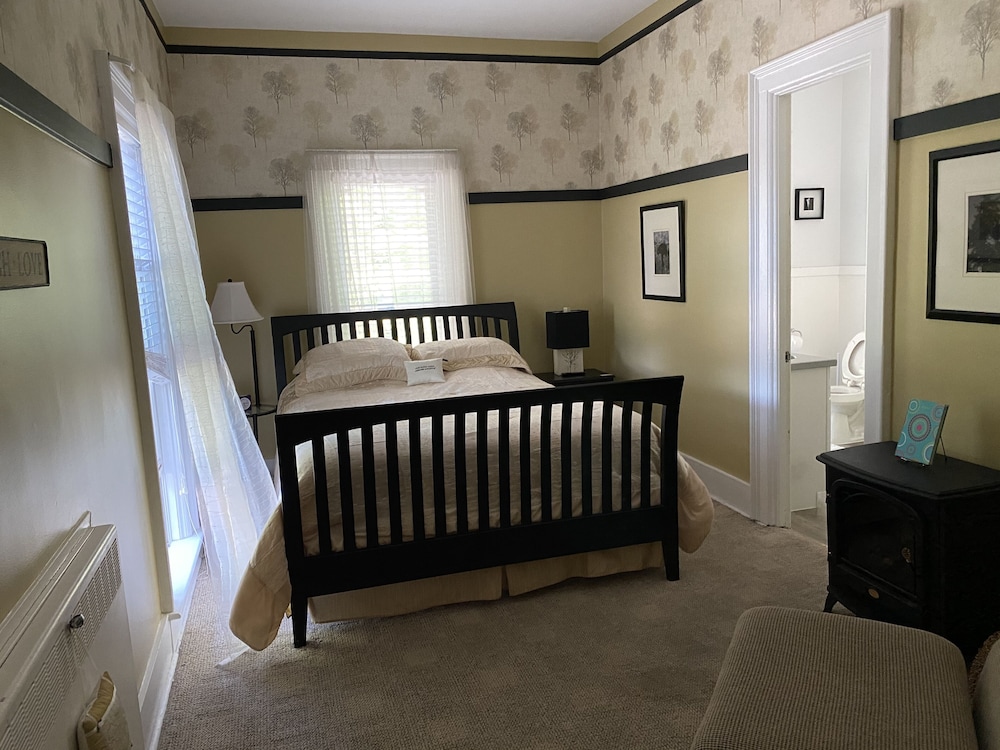 Double Room, Ensuite (Beechwood Room)