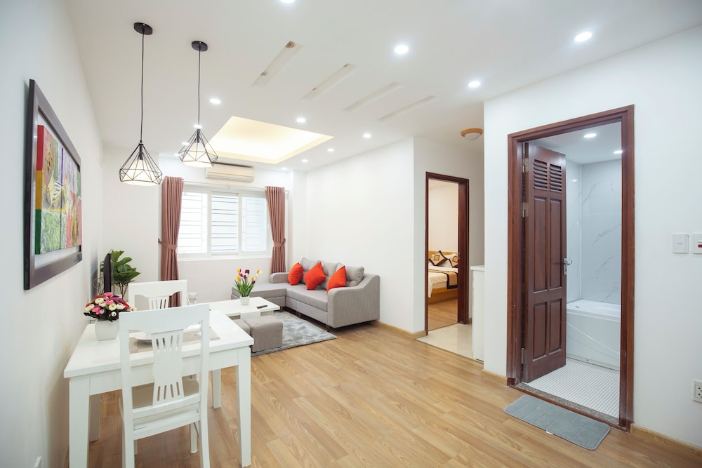 Deluxe Apartment, City View