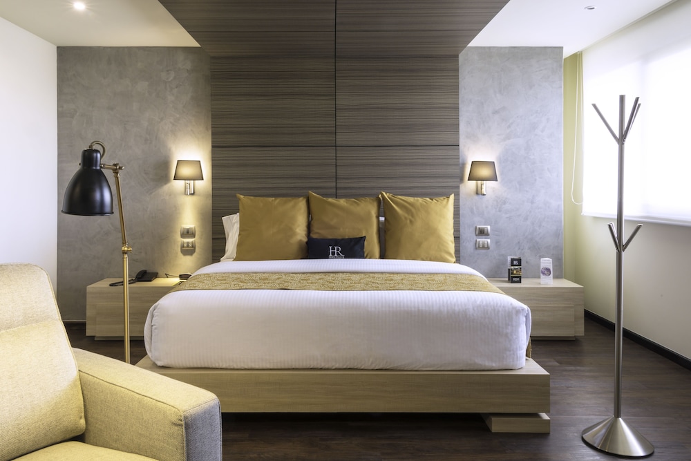 Suite - Photo 3