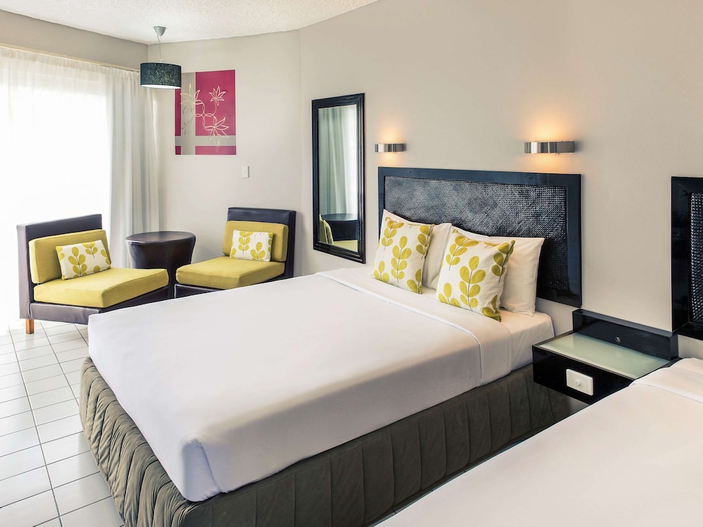 Deluxe Room, 2 Queen Beds photo 1