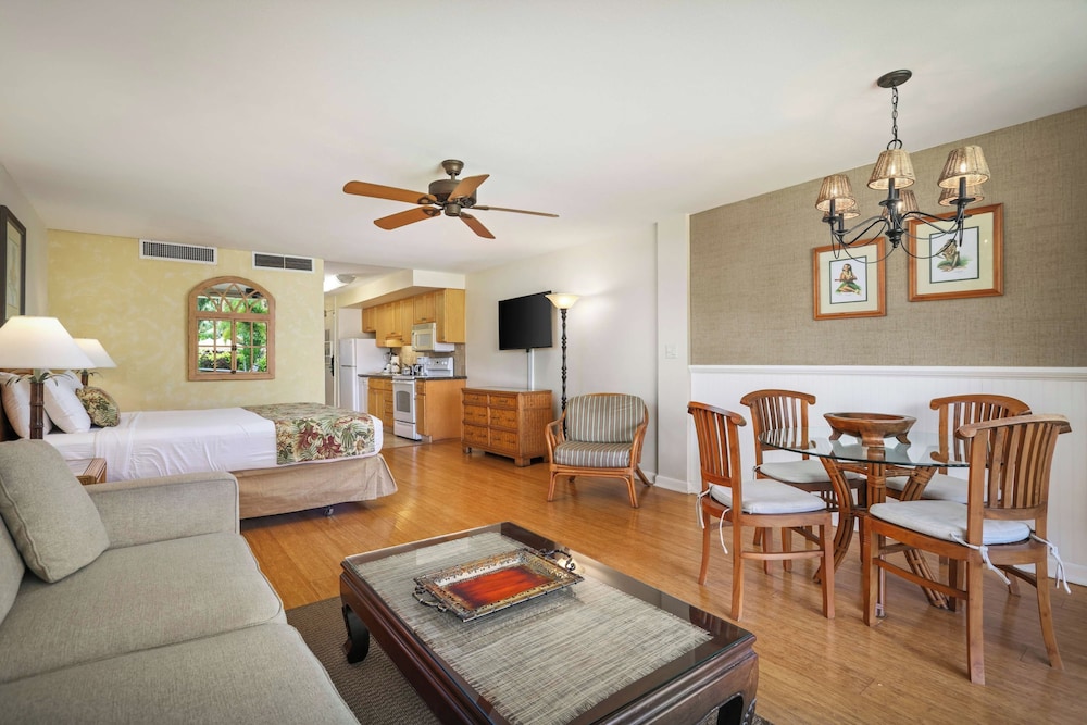 Deluxe Studio (Oceanside) - Photo 1