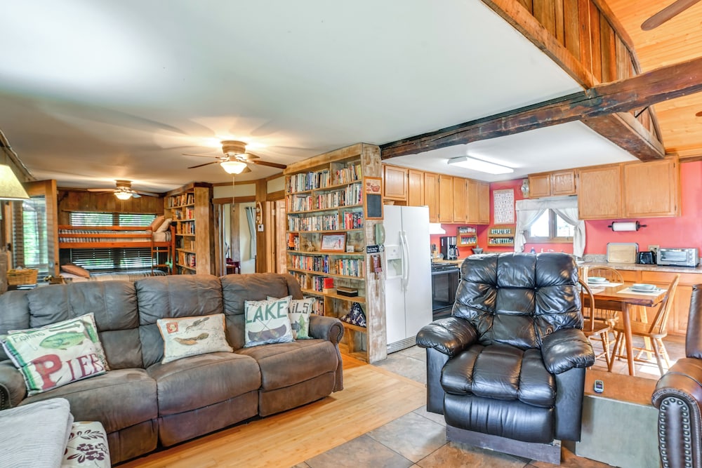 House (2 Bedrooms) photo 2
