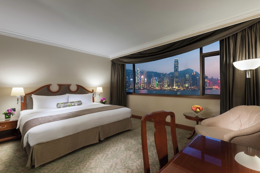Continental Harbour View Room with The Continental Club Lounge Access