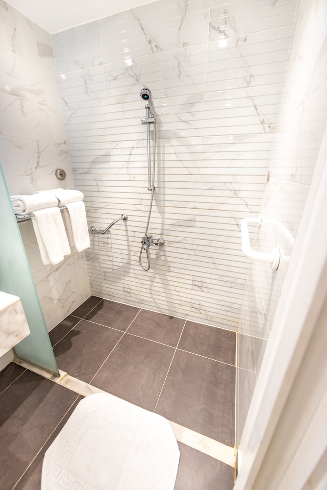Superior Single Room, Garden View - Photo 6