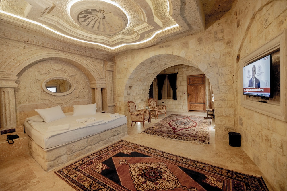 Grand Quadruple Room photo 2