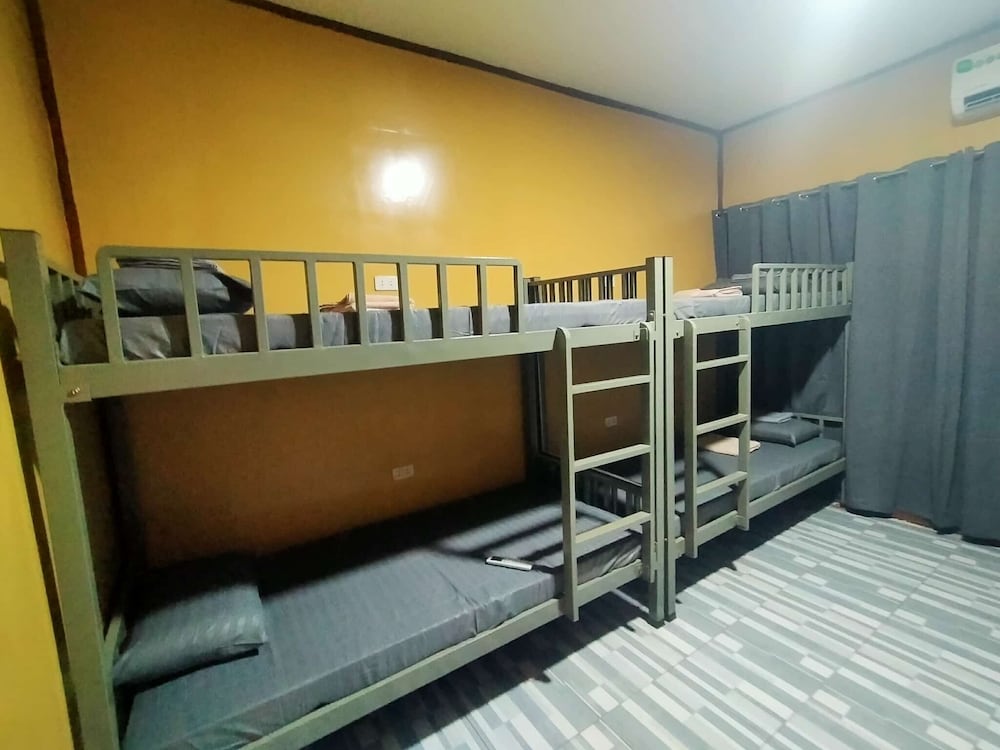 Shared Dormitory, Patio photo 1
