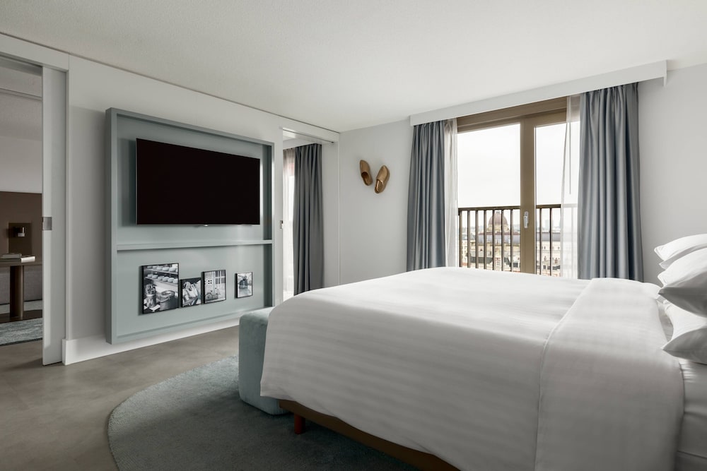Executive Suite, 1 Bedroom photo 2
