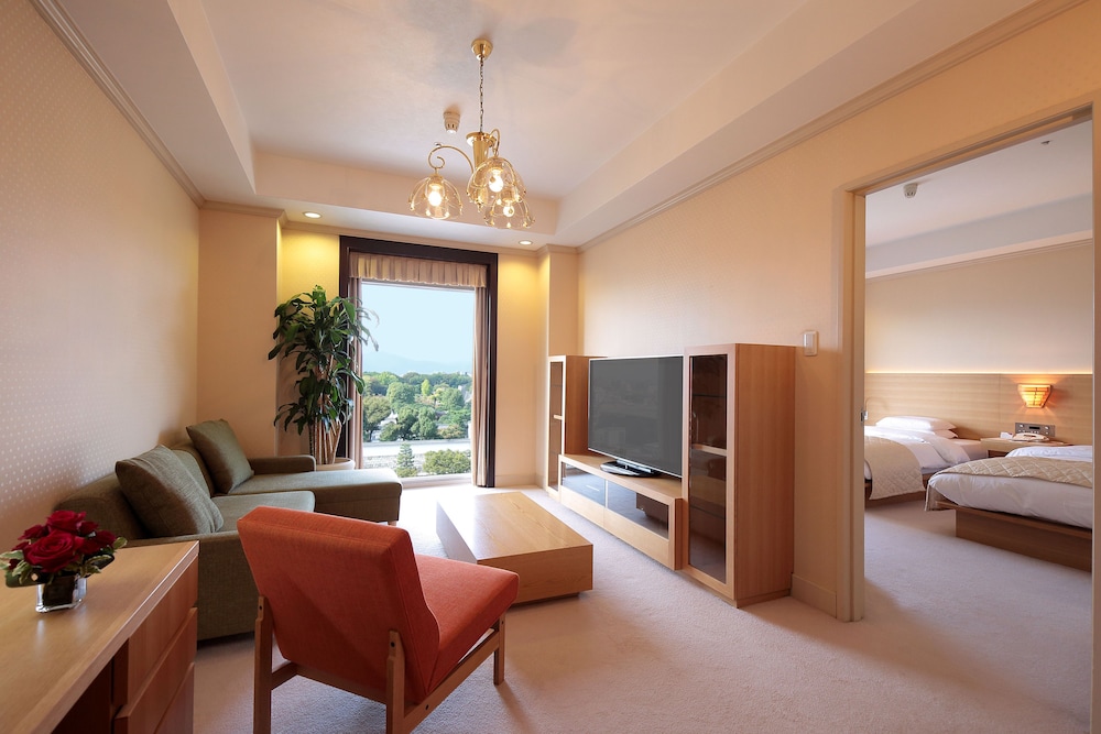 Junior Suite, 2 Twin Beds (Castle View)