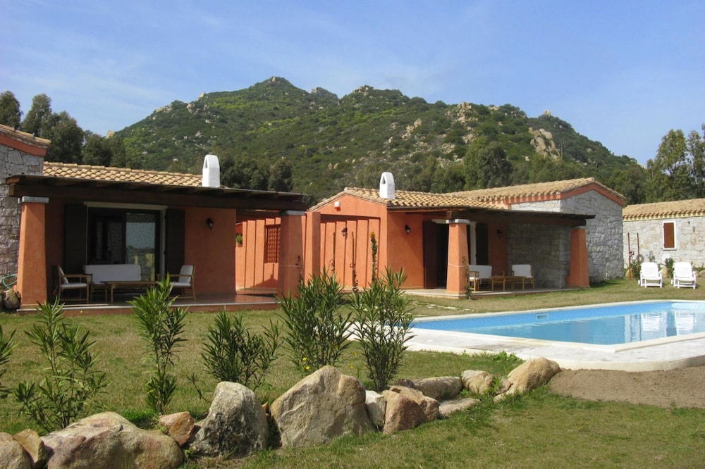 Bungalow photo 1