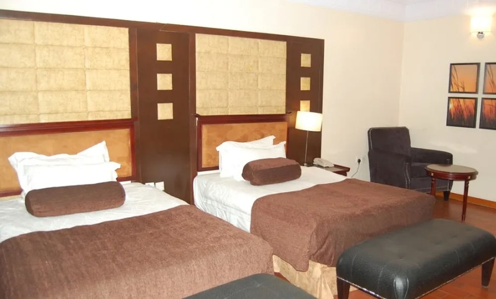 Deluxe Room, 2 Twin Beds, Ensuite, City View photo 2