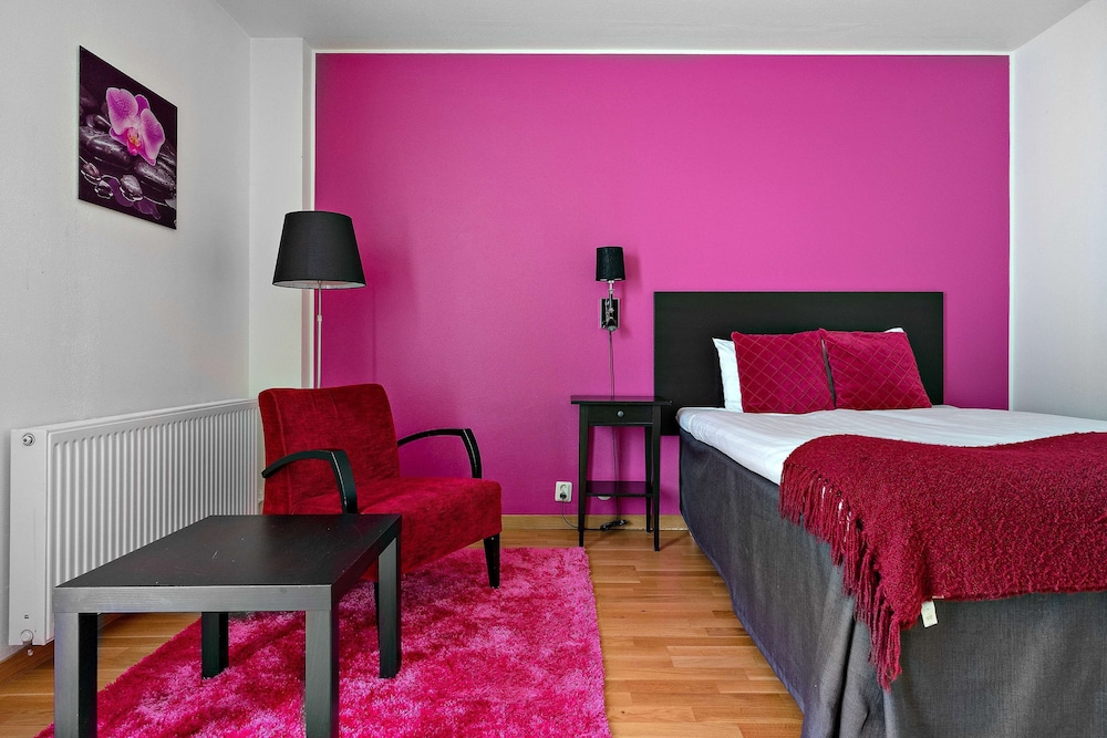 Standard Room, 1 Twin Bed, Non Smoking - Photo 2