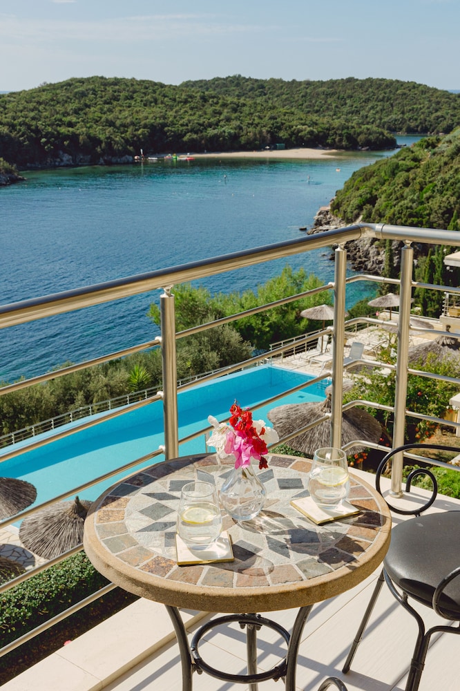Superior Double Room with Balcony and Sea View - Photo 4