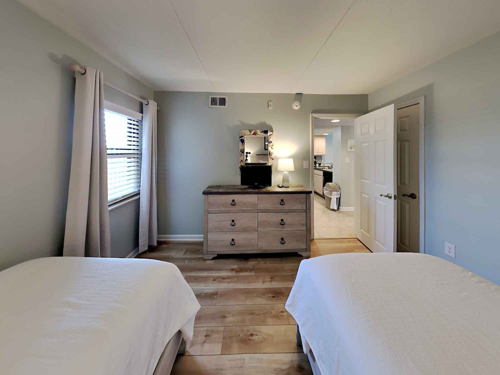 Condo, Multiple Beds, Balcony, Ocean View (#505 - No Pets) photo 3