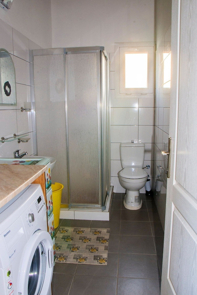 House, 1 Bedroom photo 3