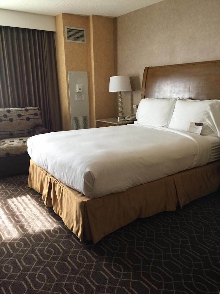 1 Queen Bed, Accessible, Non Smoking - Photo 2
