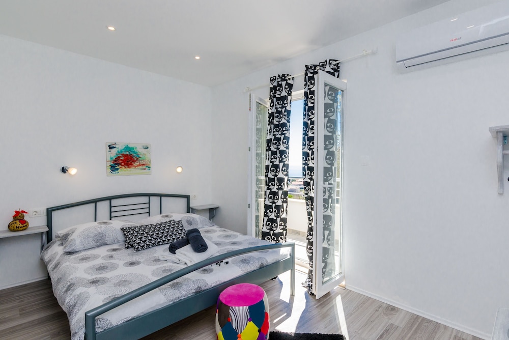 Double Room, Balcony, Sea View (4)