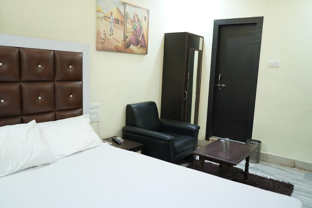 Standard Double Room photo 3