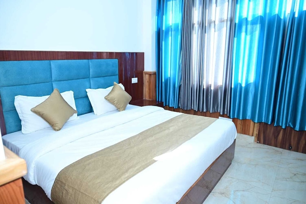Superior Double or Twin Room, Mountain View