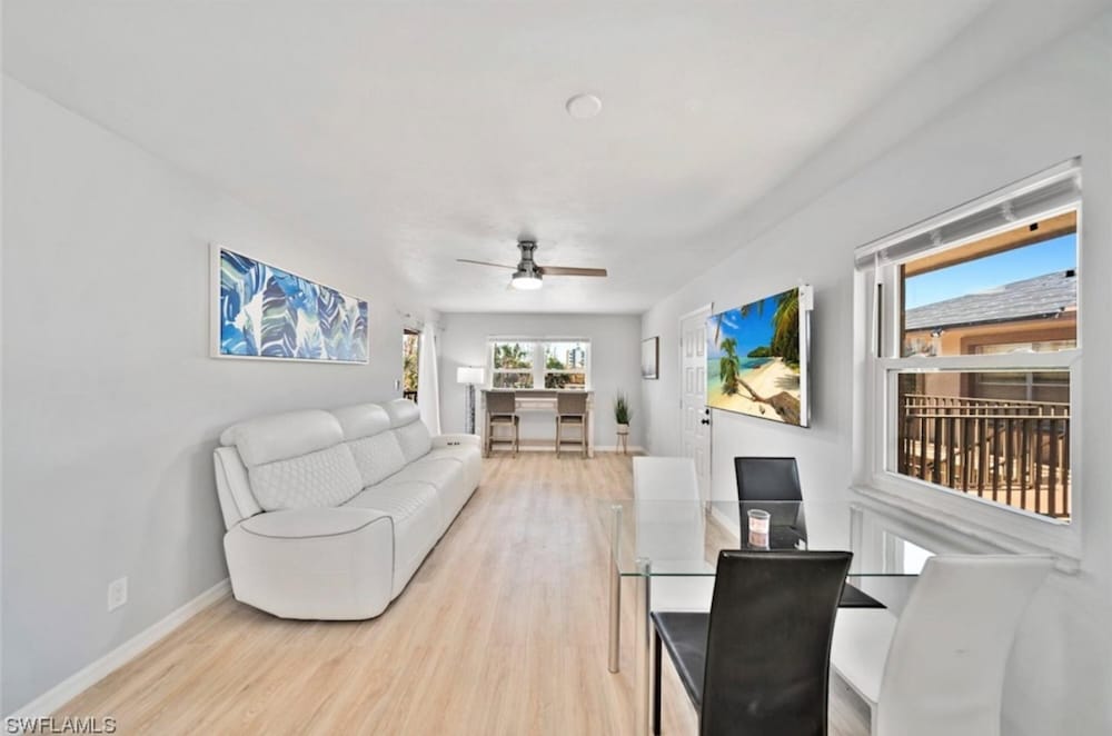 Apartment photo 3
