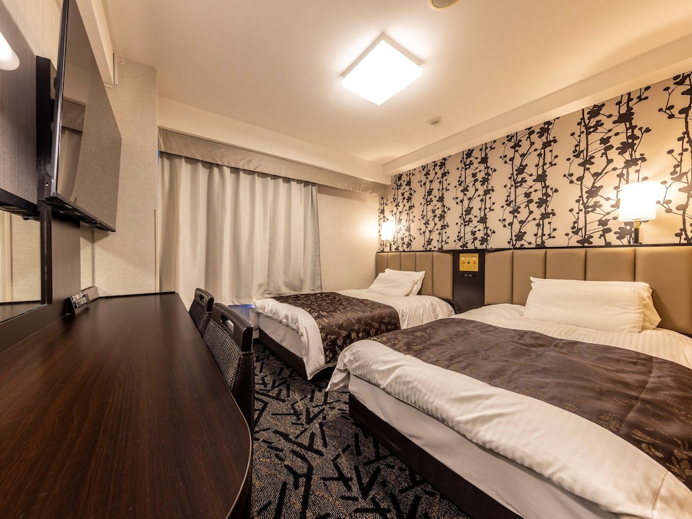 Twin Room, 2 Twin Beds, Smoking - Photo 1