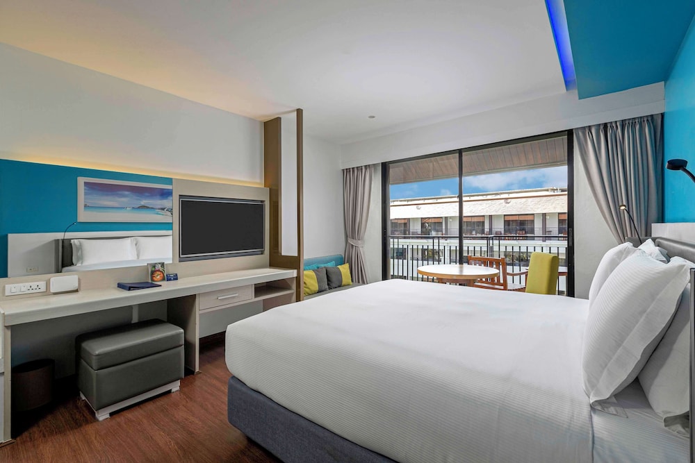Standard Room, 1 King Bed - Photo 3