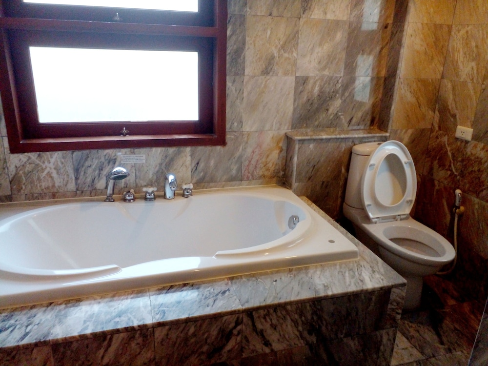 Deluxe Triple Room - Photo 4