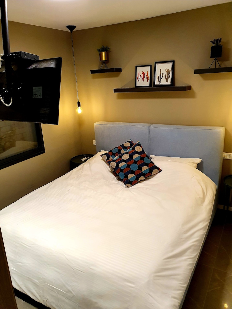 Design Apartment, Multiple Beds photo 3
