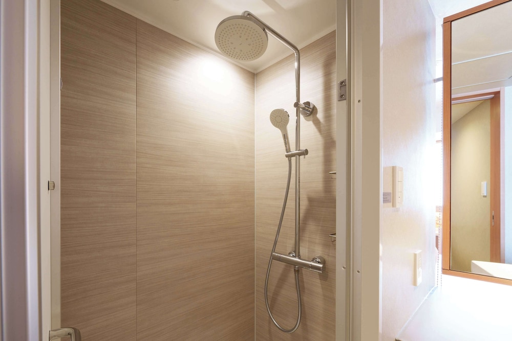 Standard Twin Room, Non Smoking, Bathtub - Photo 13