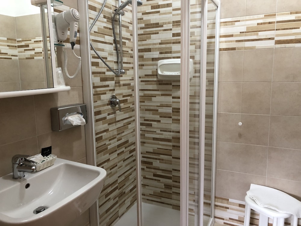 Deluxe Double Room, Lake View - Photo 2