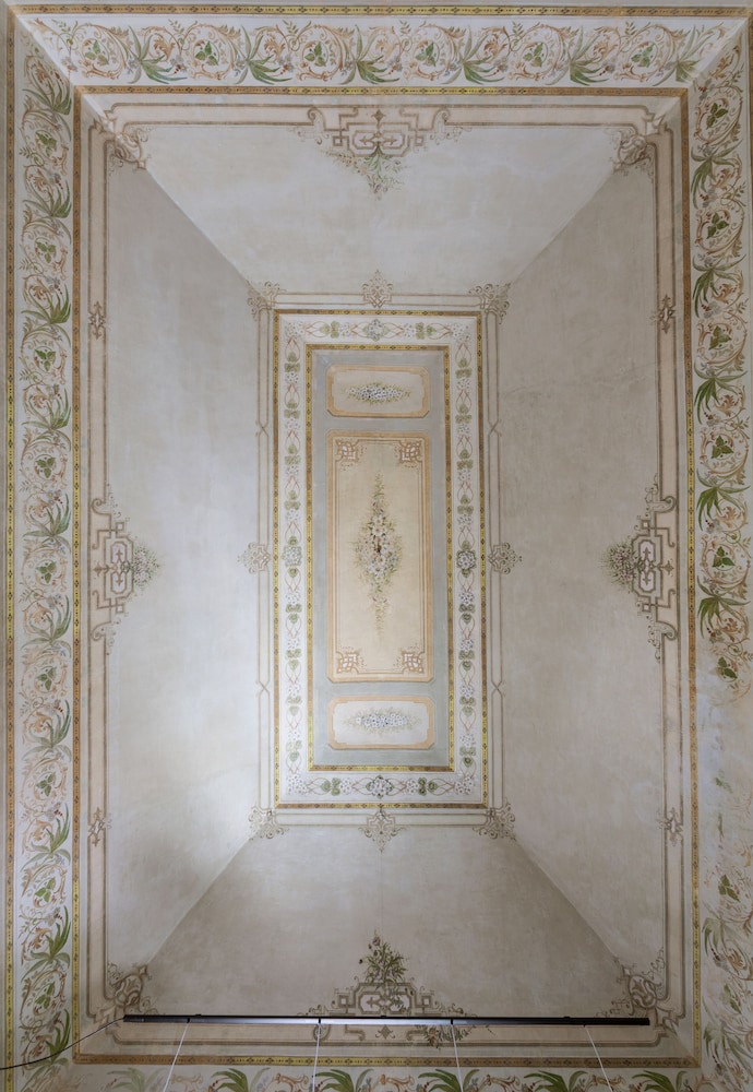 Royal Apartment photo 2