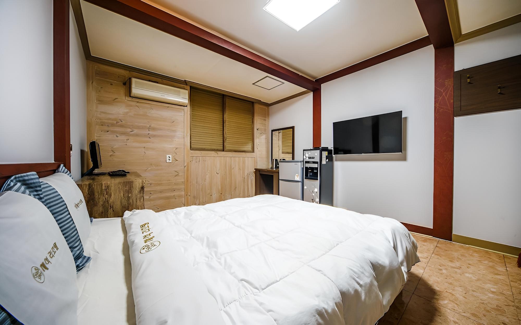 Room (Business room) - Photo 7