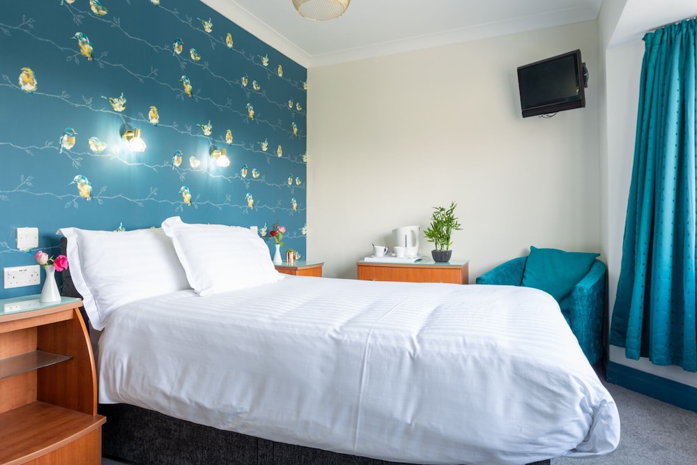 Double Room, Ensuite (& Shower) photo 2