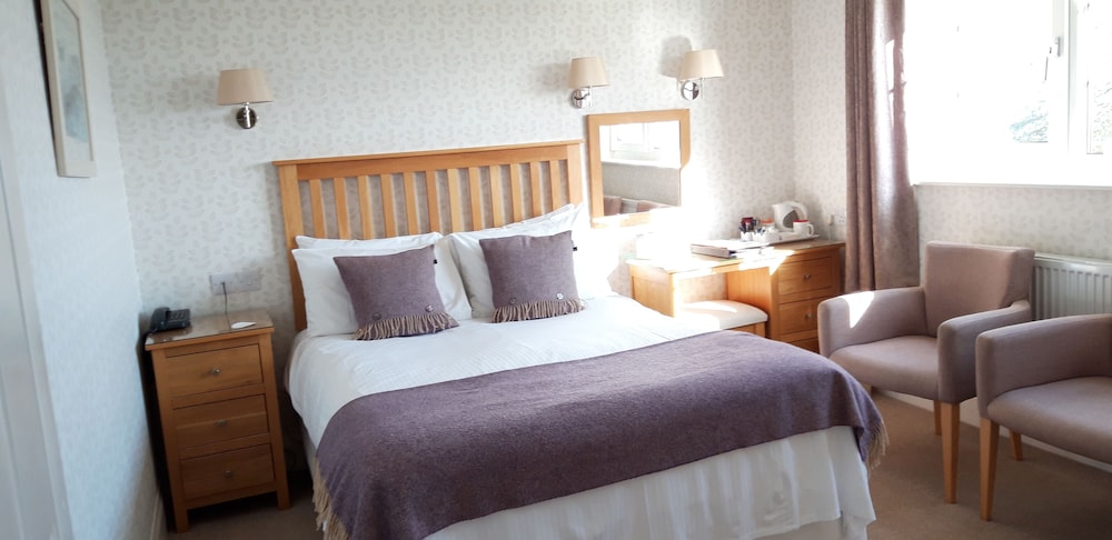 Standard Double Room, Ensuite, Sea View