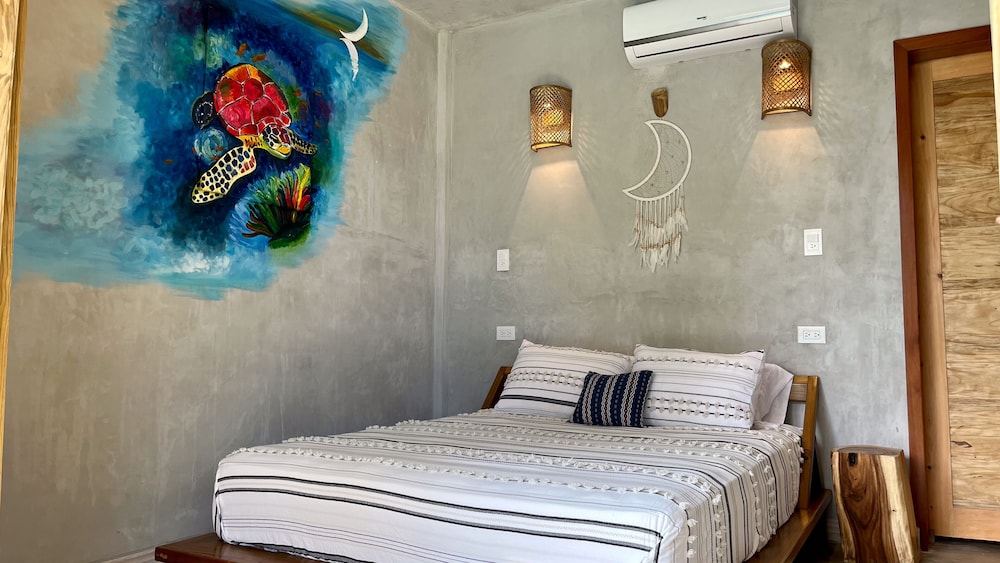 Design Room, Pool View, Beachside
