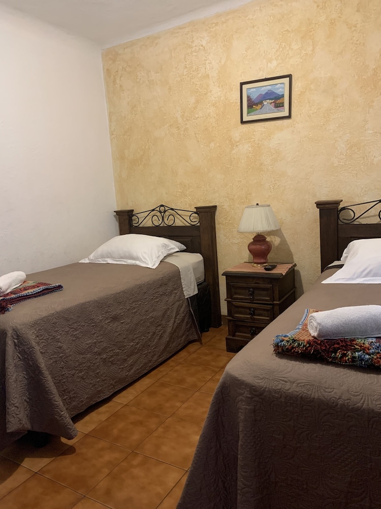 Basic Triple Room - Photo 3