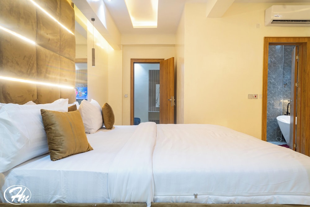 Presidential Suite, City View photo 3