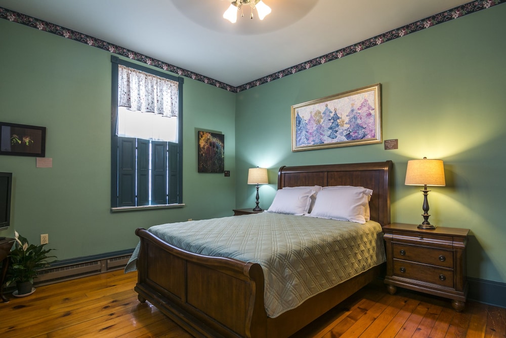 Standard Room, 1 Queen Bed, Non Smoking (Dixon) photo 1