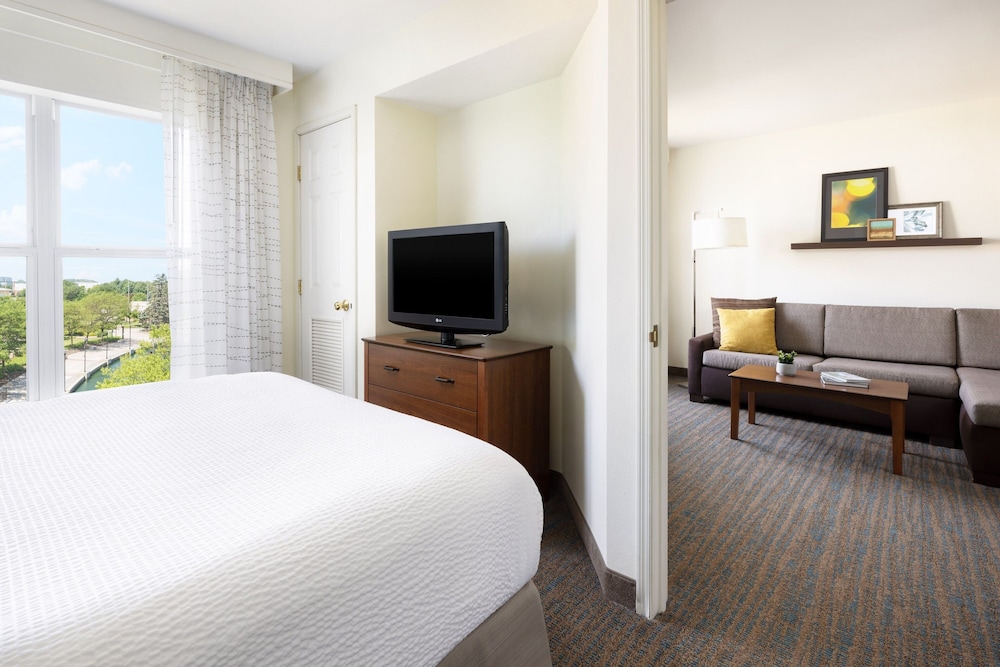 Suite, 1 Bedroom (Hearing Accessible) - Photo 3