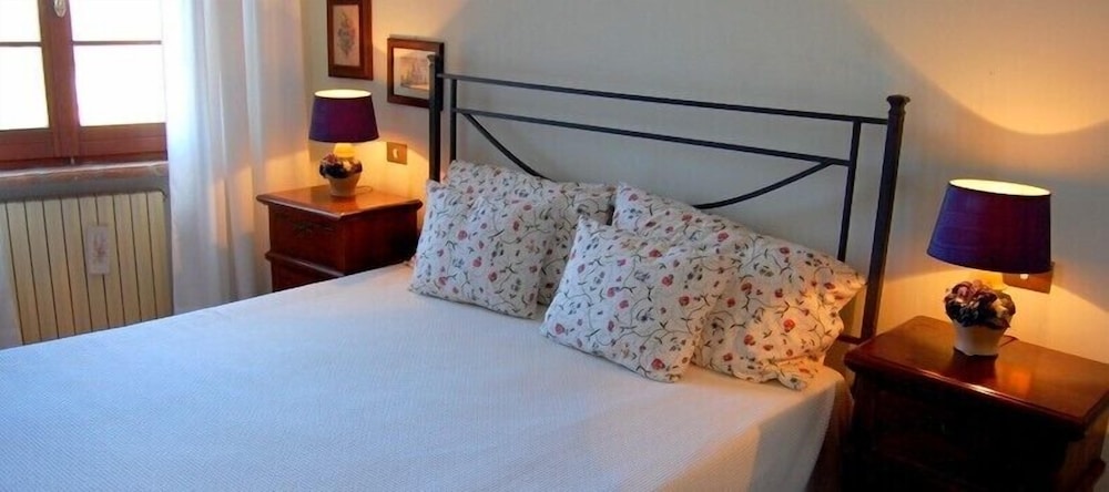 Superior Suite, 1 Bedroom, Smoking, Hill View photo 3