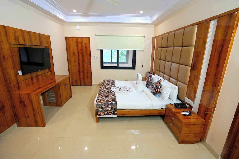 Regal Classic Room with Garden