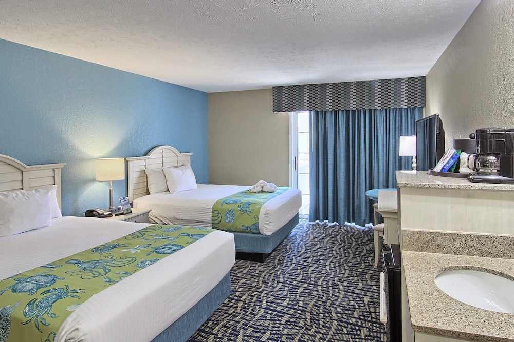 Standard Room, 1 King and 1 Queen Bed, Balcony (No View)