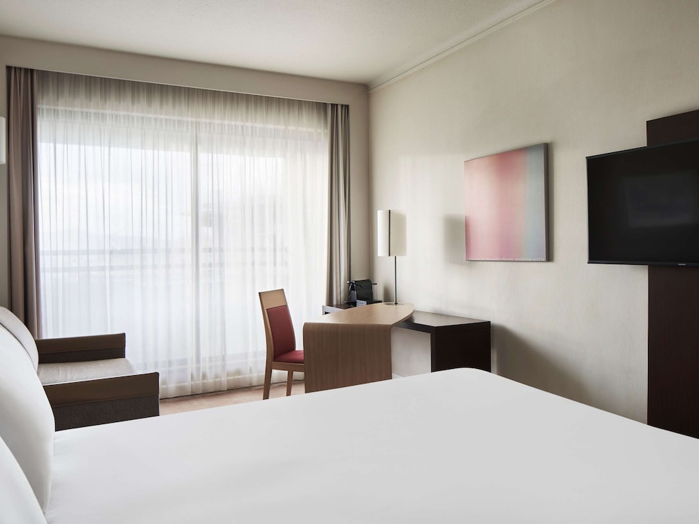Executive Room With Balcony, 1 double bed or 1 double bed with sofa bed - Photo 11