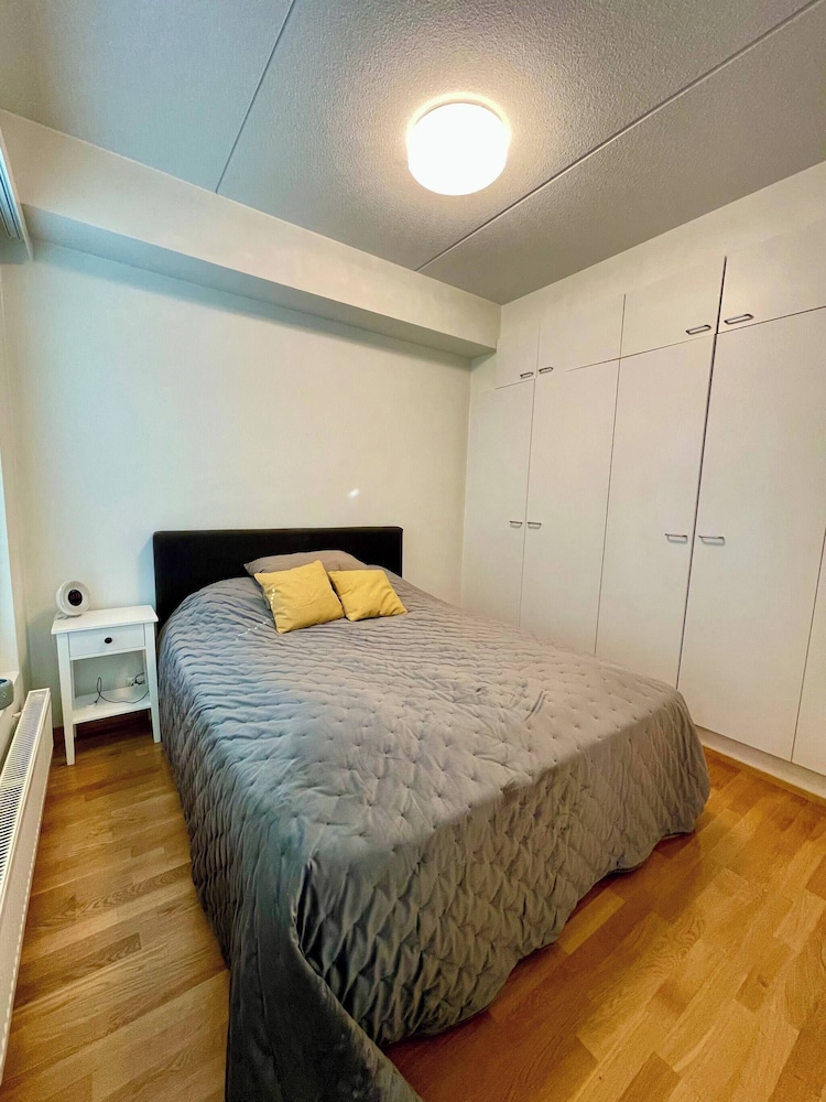 Hyggelig 2-værelses lejlighed med en privat sauna!, Billede 2