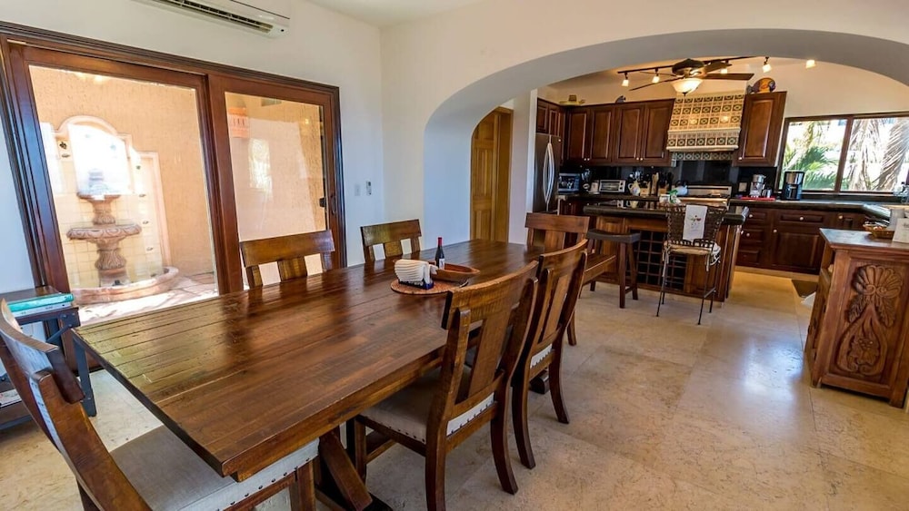Premier Apartment photo 3