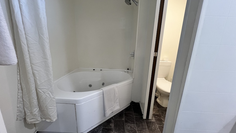 Basic Room, 1 Bedroom - Photo 4