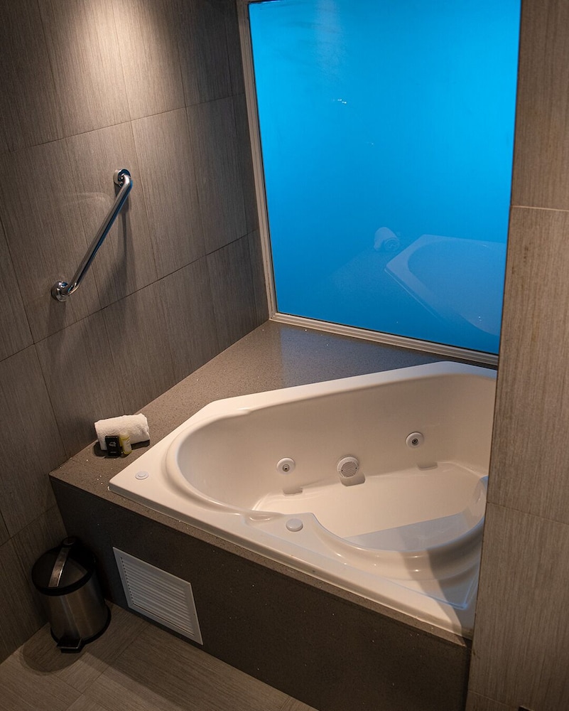 Superior Studio Suite photo 3