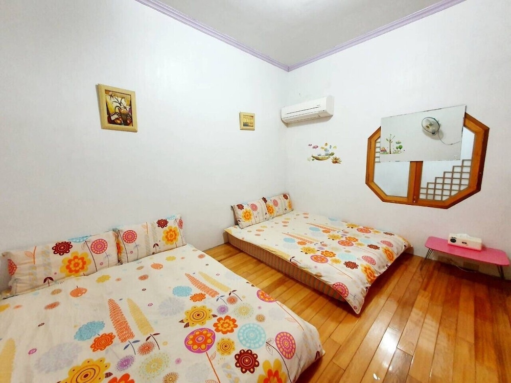 Traditional Quadruple Room photo 1