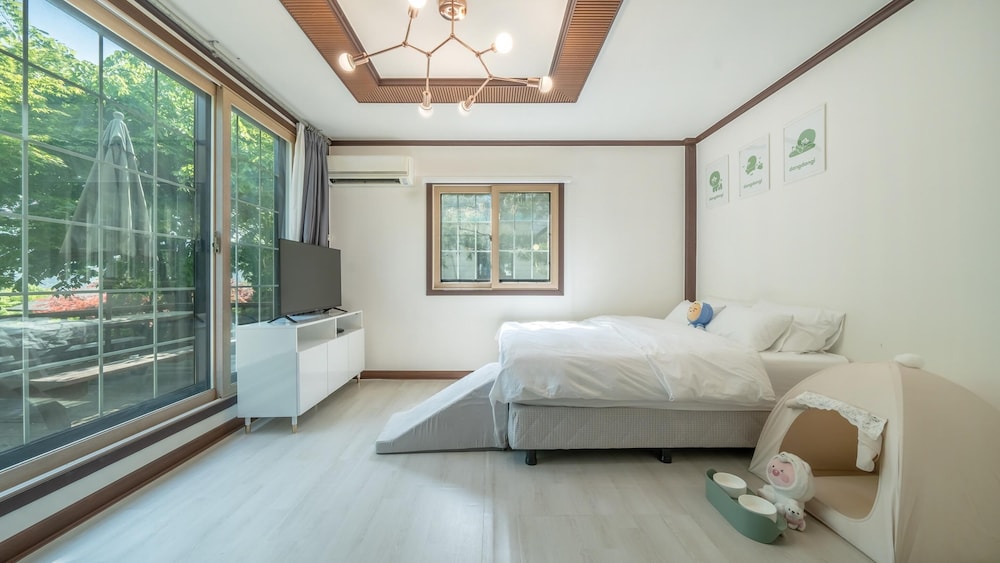 Basic Room, 1 Bedroom (Poodle 3) - Photo 1