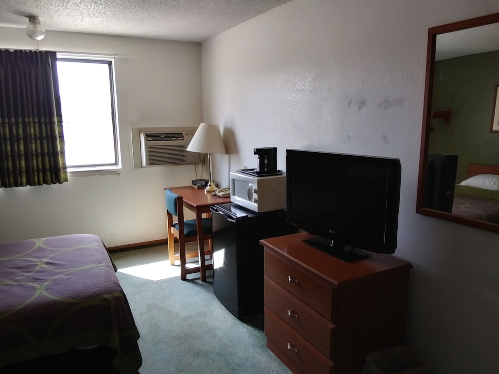 Room, 2 Double Beds, Non Smoking - Photo 2